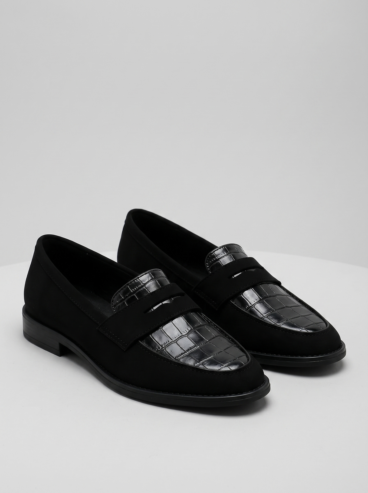 Gina Women's Comfort Loafers with croc detail, three-quarter front view