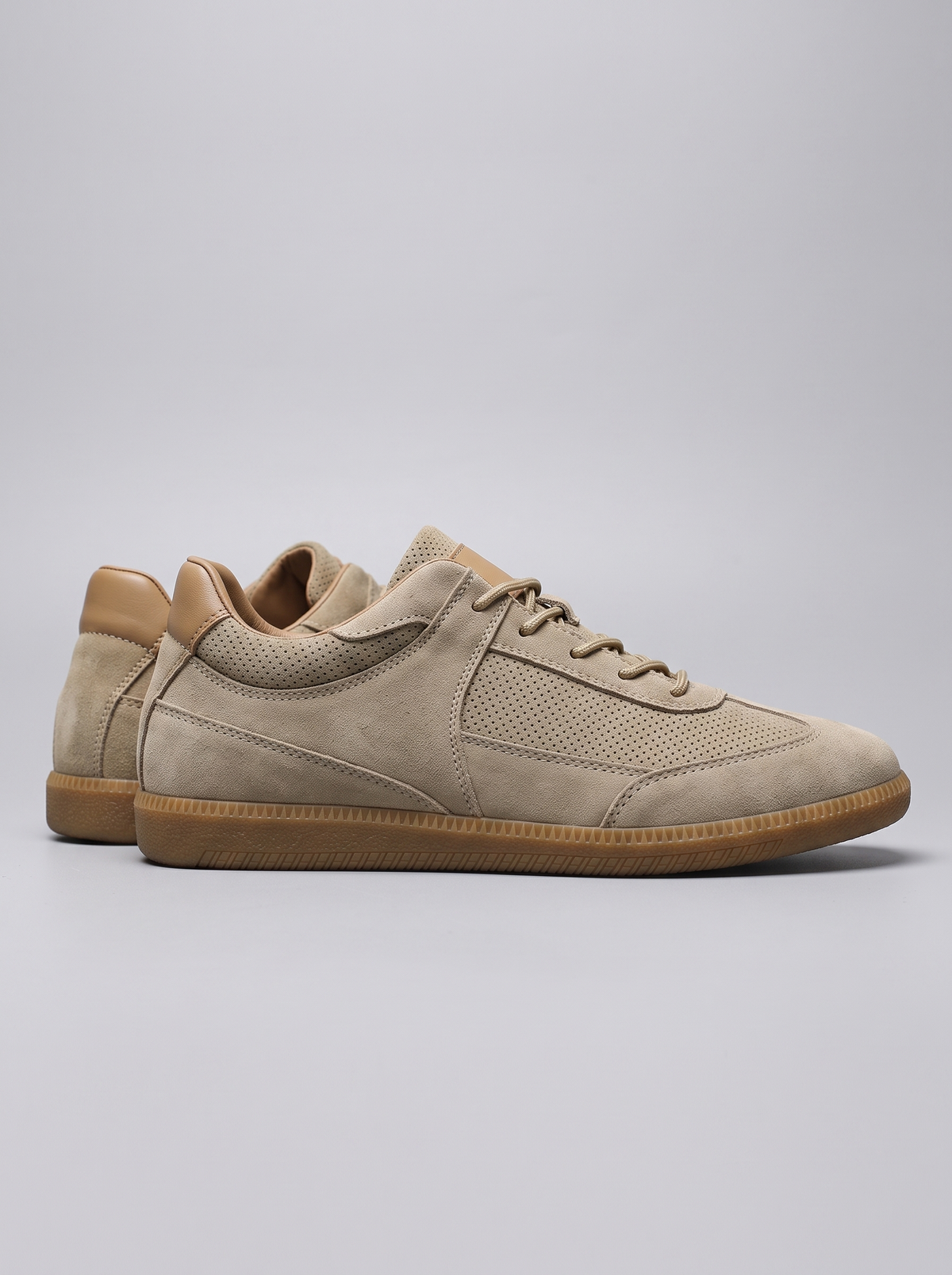 Retro Men's Summer Sneakers in khaki, side profile view