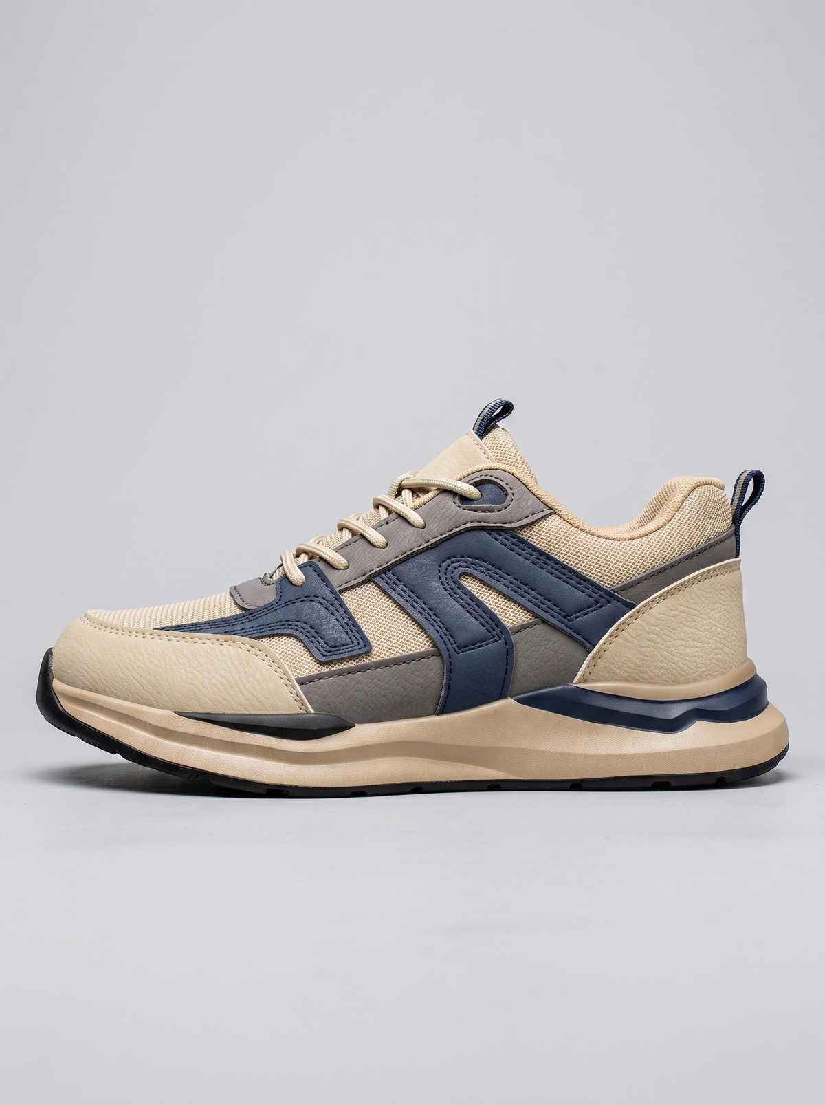 Spring retro sneaker zijaanzicht