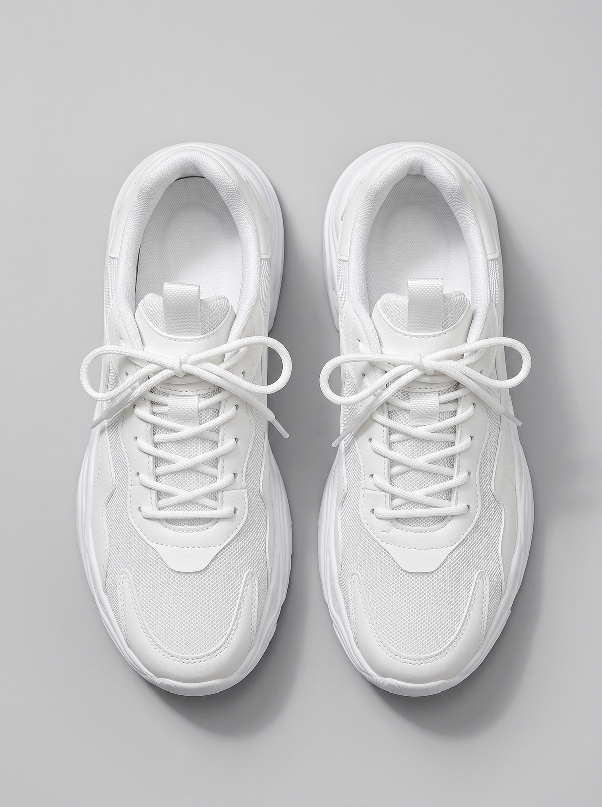 Light witte chunky sneakers bovenaanzicht