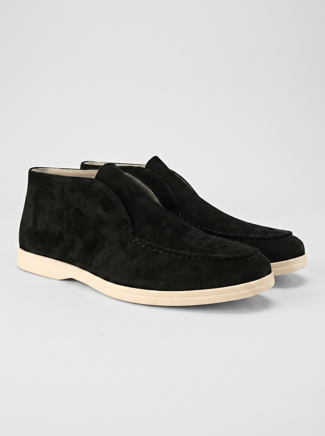 Mariner zwarte suede loafers paar driekwart