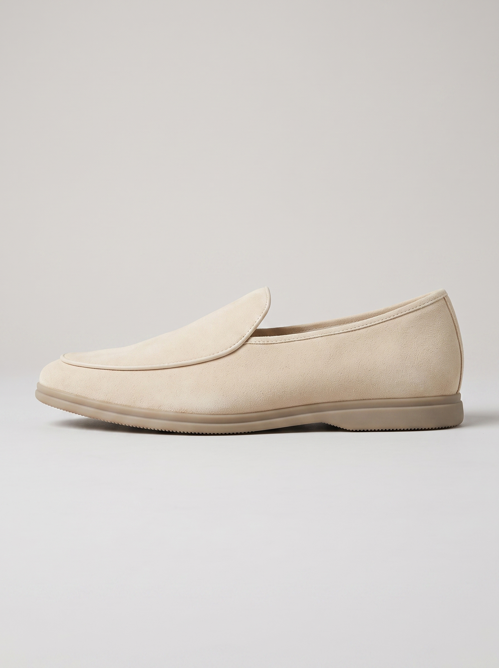 Stirling beige zachte loafer zijaanzicht