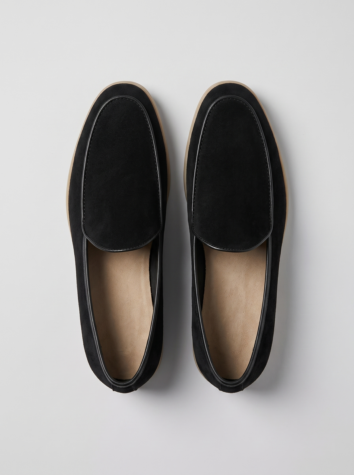 Stirling zwarte zachte loafers bovenaanzicht
