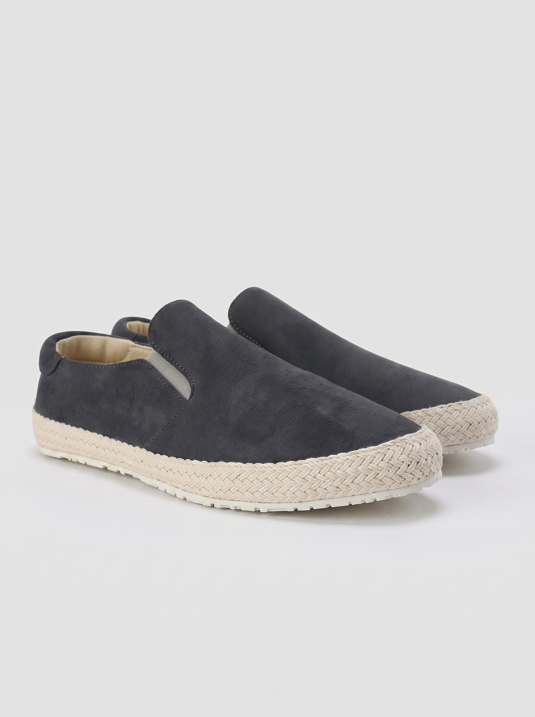 Riviera grijze suede espadrilles paar driekwart