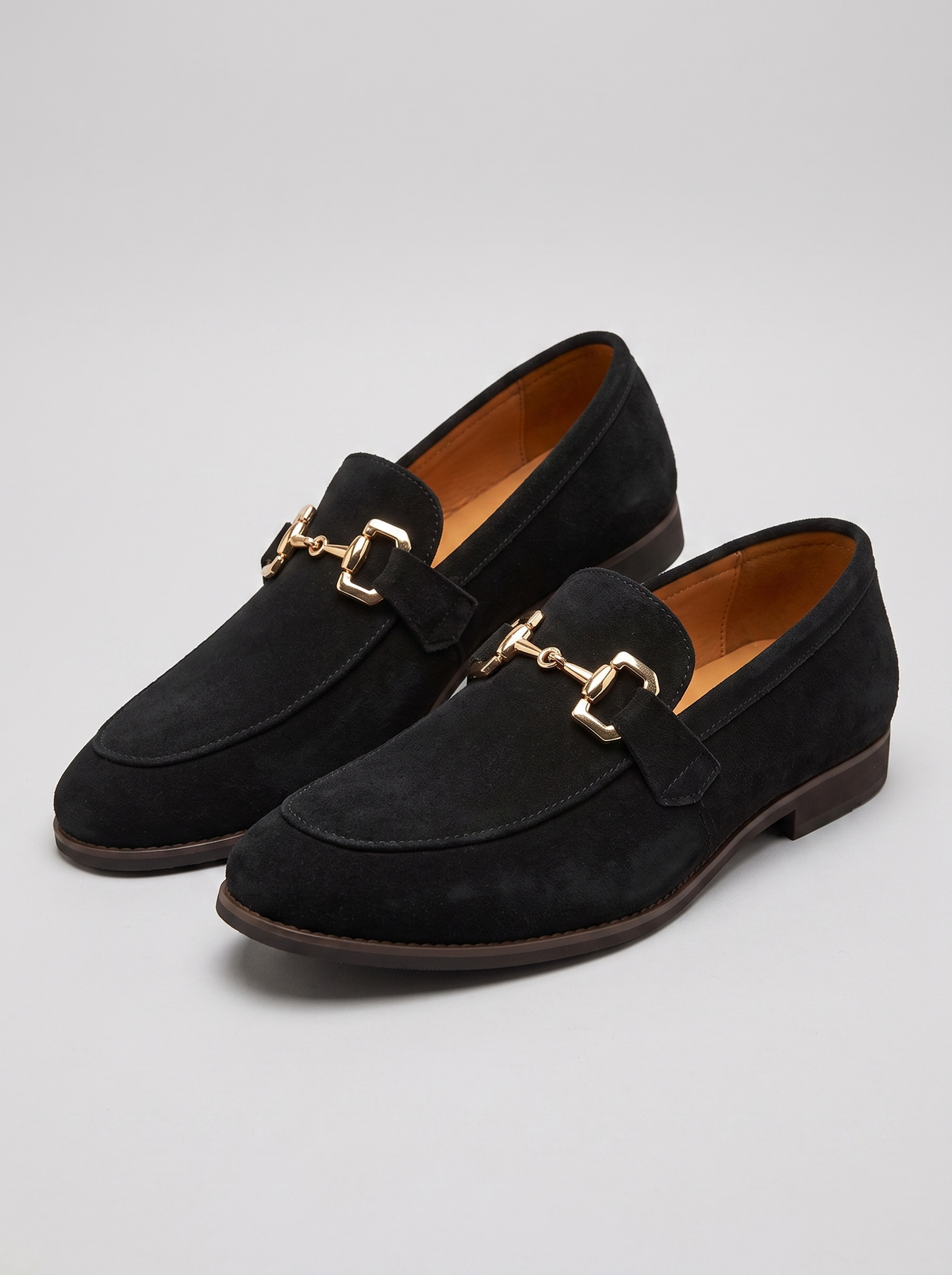 Bit zwarte suede loafers met gesp paar driekwart